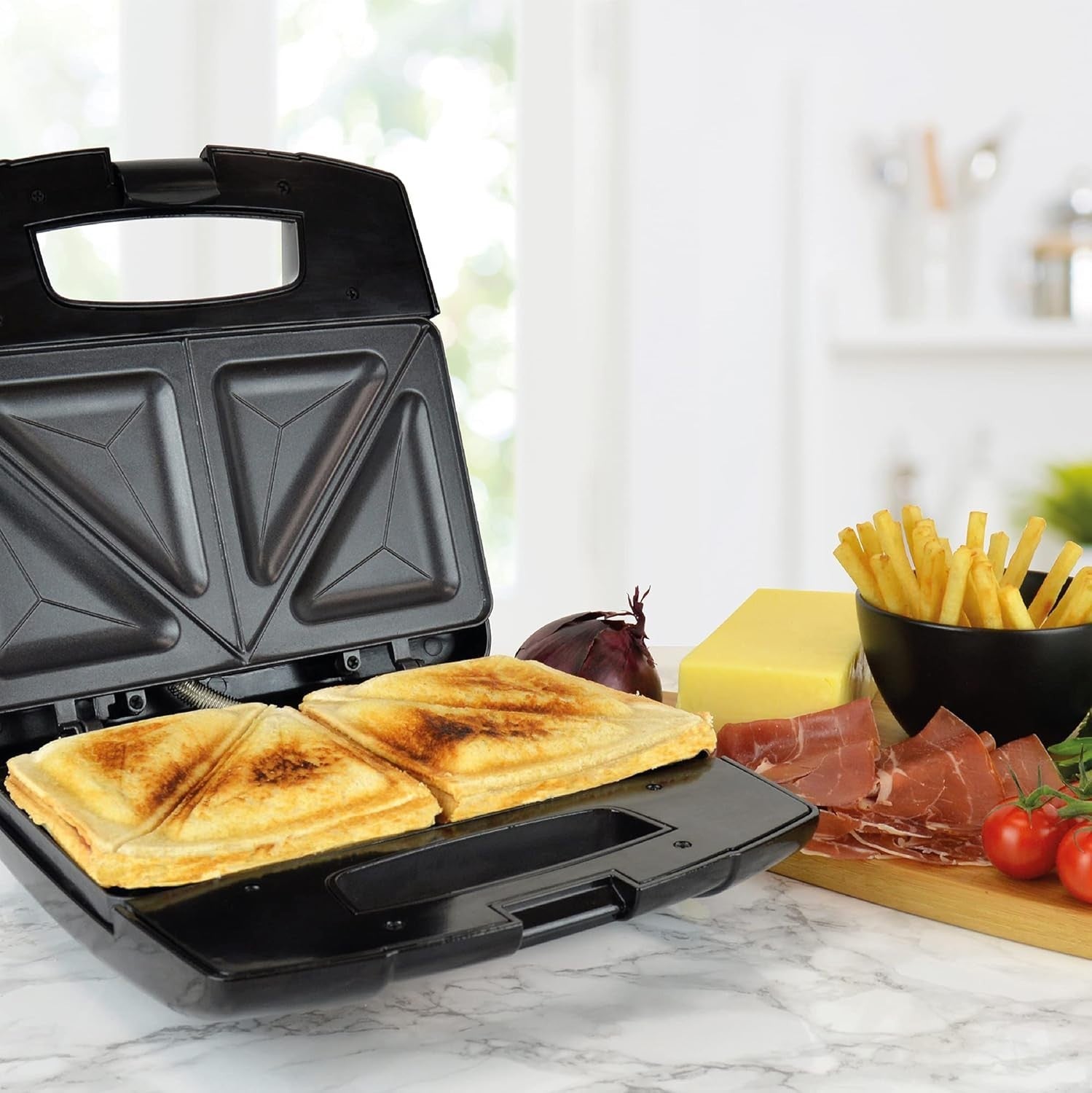 2 Slice Sandwich & Omelette Maker Non-Stick Portable Black Steel