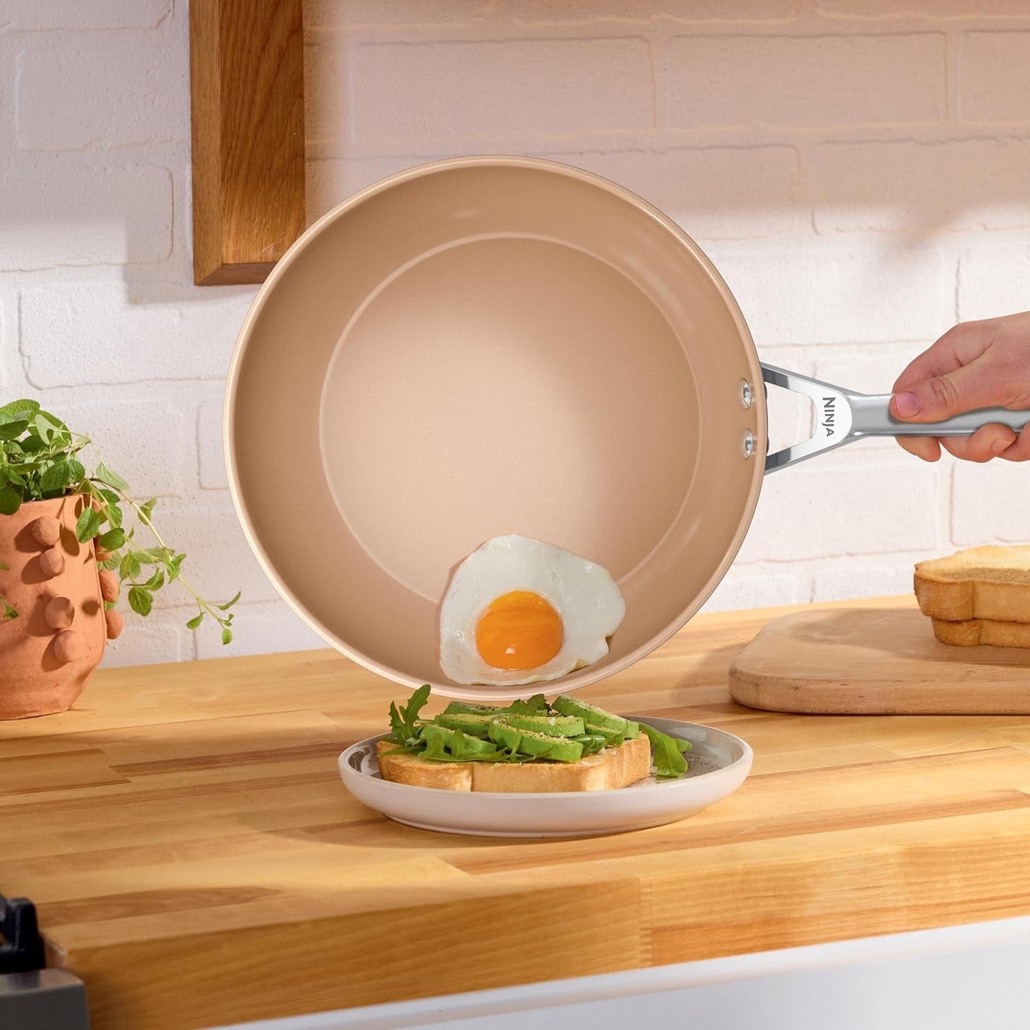30cm Terracota & Black Ceramic Non-Stick Frying Pan – Induction & Oven Safe