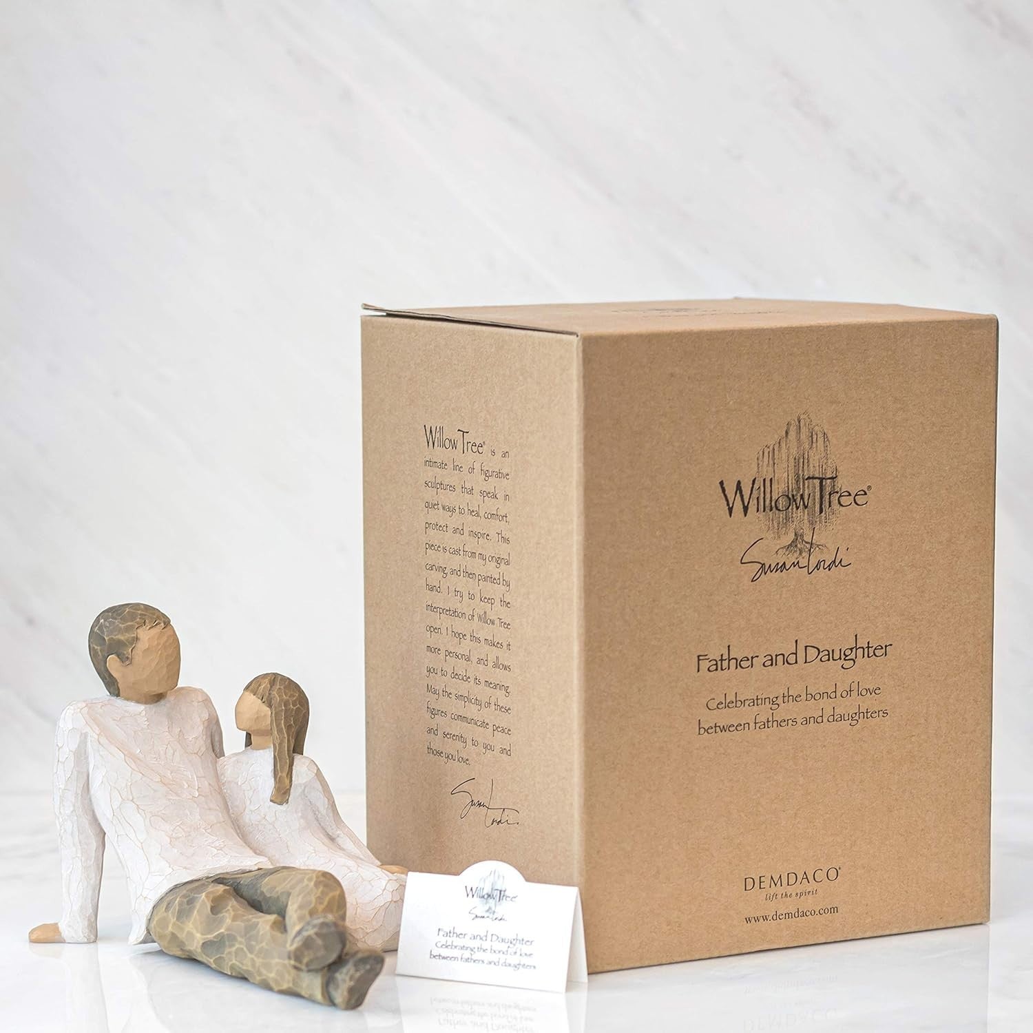 Father & Daughter Figurine 11.5cm Hand-Painted Resin Sentimental Family Ornament