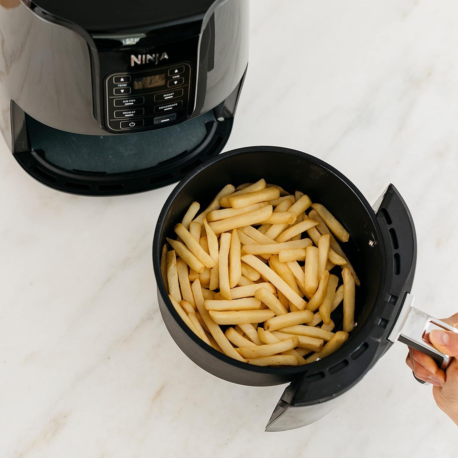Air Fryer 3.8L 1550W 4-in-1 Roast Reheat Dehydrate Ceramic Nonstick 210°C