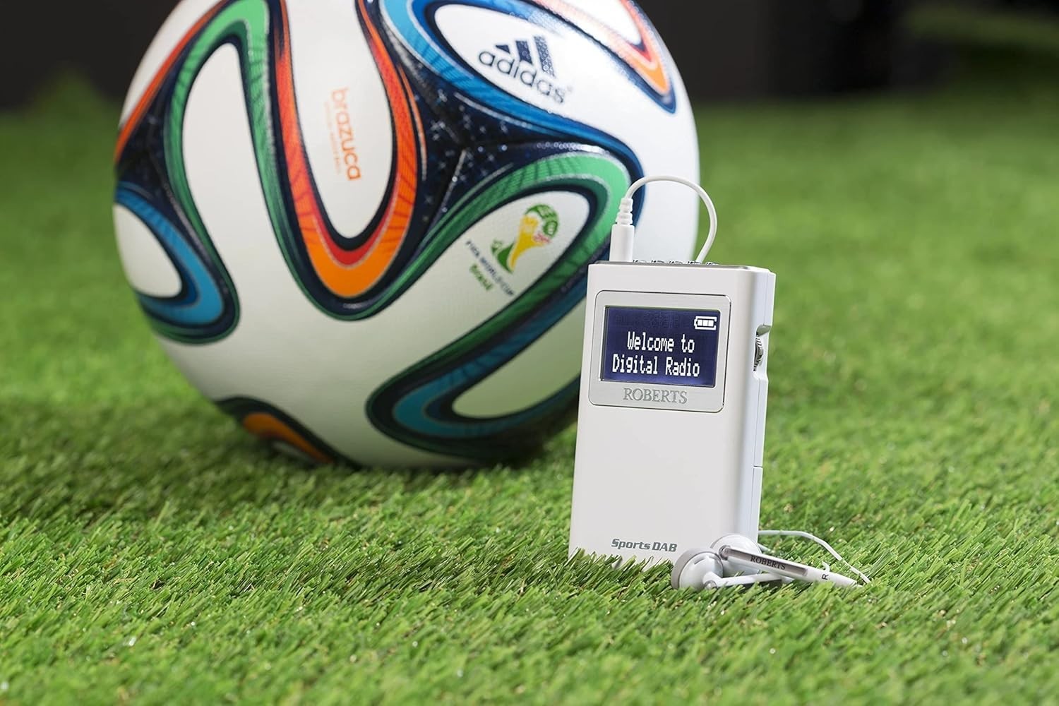 Portable DAB/DAB+/FM Pocket Radio with 10 Presets & Headphones