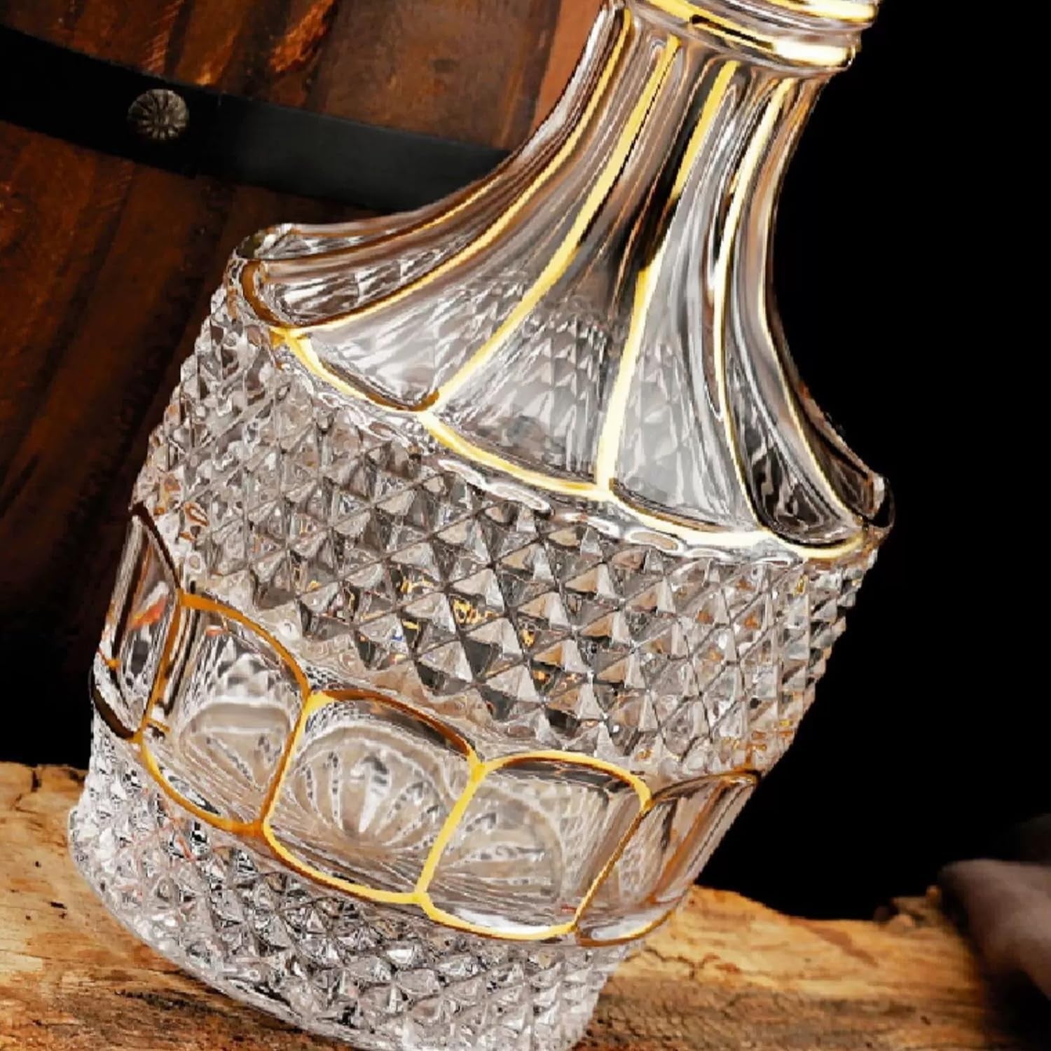 Luxury Crystal Whiskey Decanter 750ml – Hand-Painted Gold Design Home Bar Gift