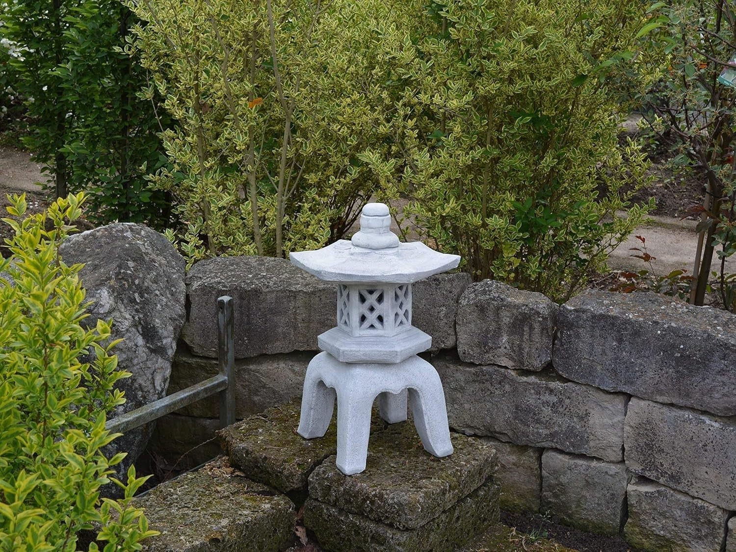 Yukimi Japanese Stone Lantern 55cm Grey Decor