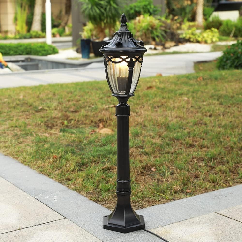 Outdoor Post Light Retro Garden Lantern IP55 E27 60W Lamp (B)