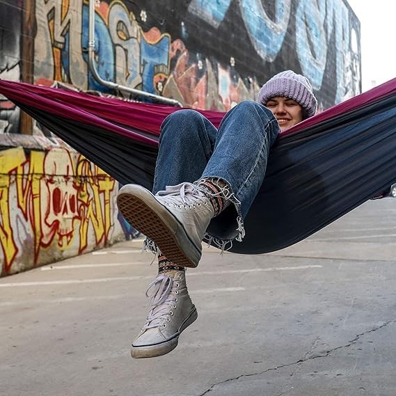 Double Camping Hammock – Lightweight Nylon, 2 Person, Portable, Quick-Dry