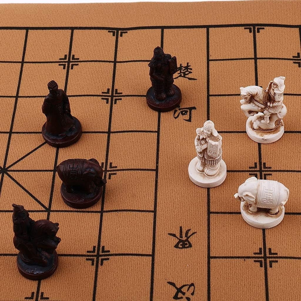 Vintage Xiangqi Folding Leather Chess Set 3D Pieces 32cm
