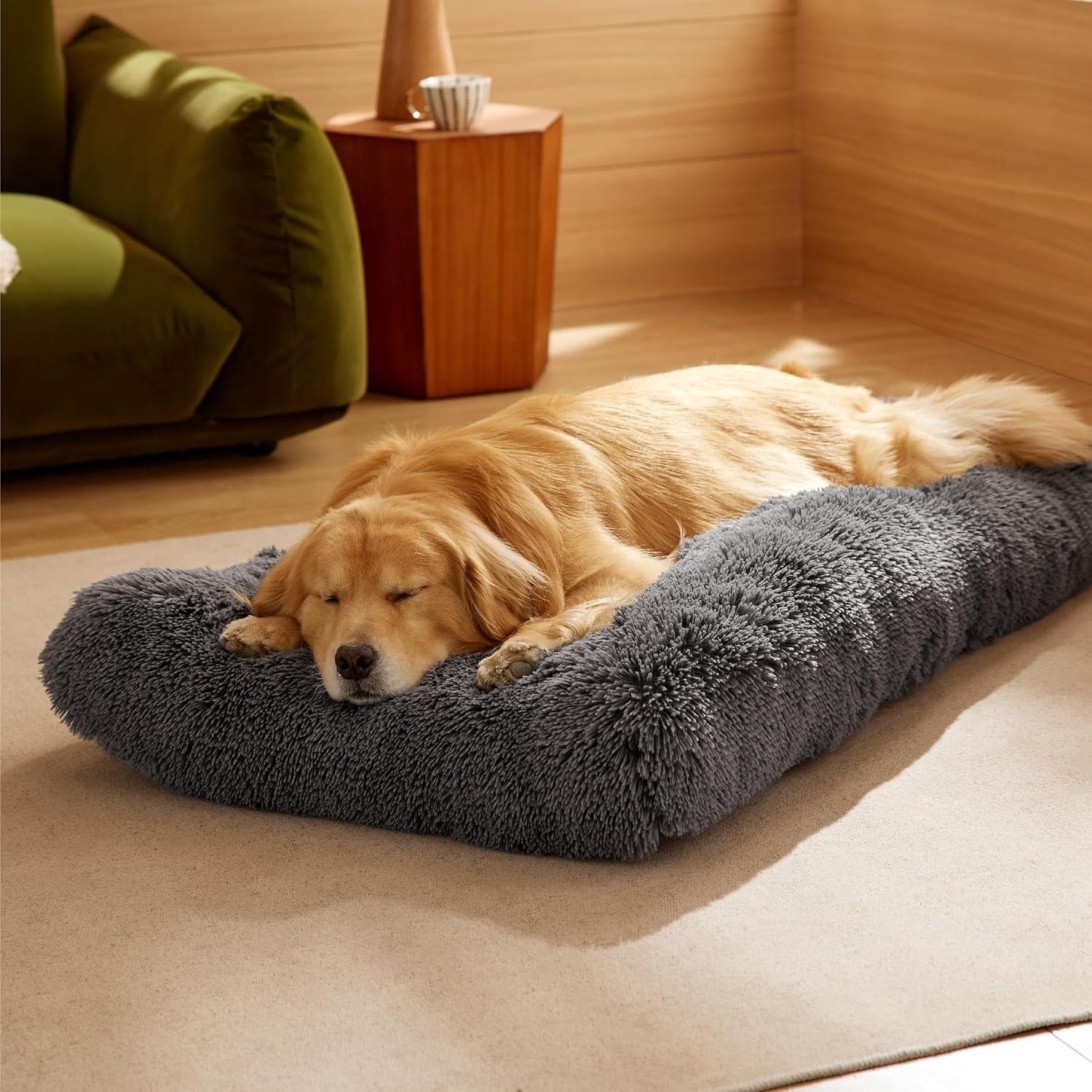 XXL Fluffy Dog Crate Bed Washable Anti Slip 119x74cm