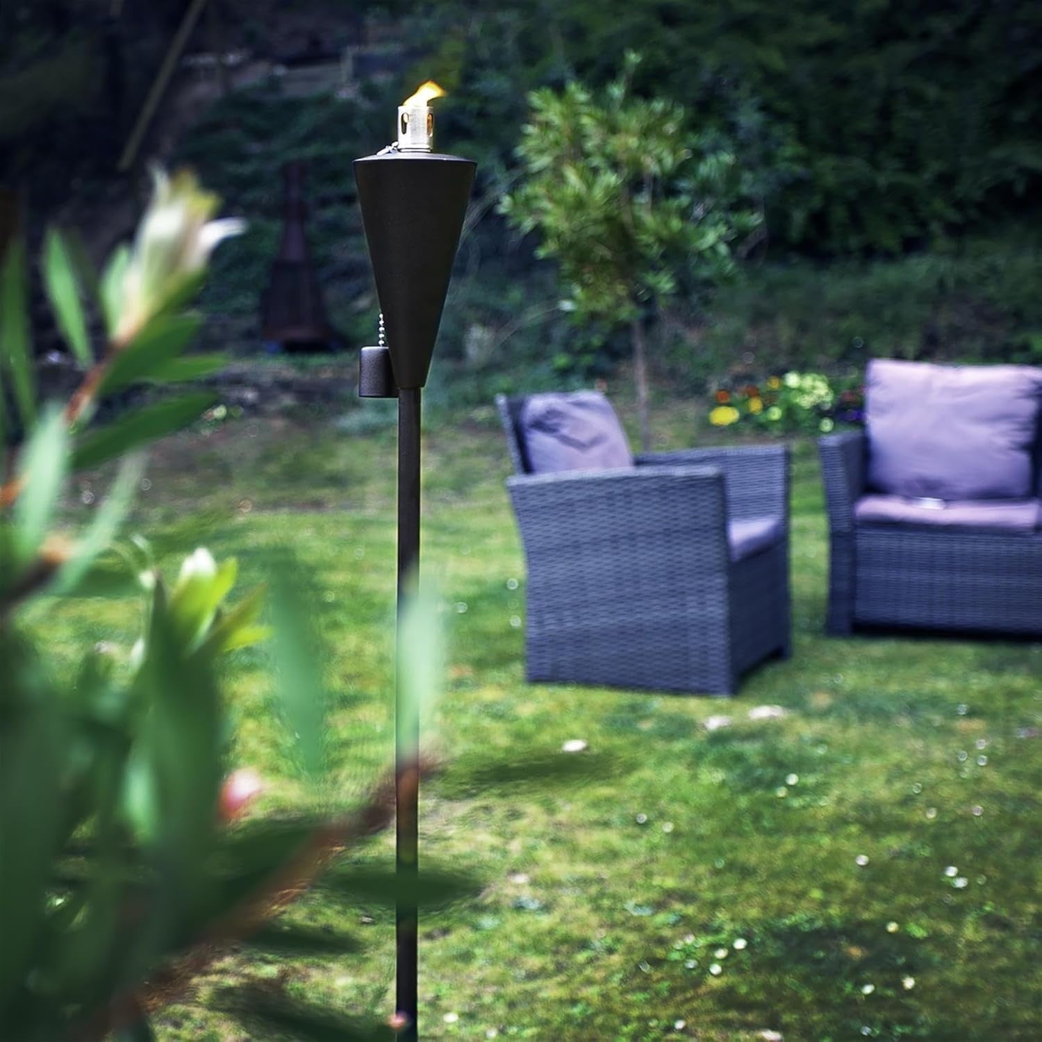 12 Pack Harbour Housewares Metal Garden Torches 146cm Black Cone Lanterns