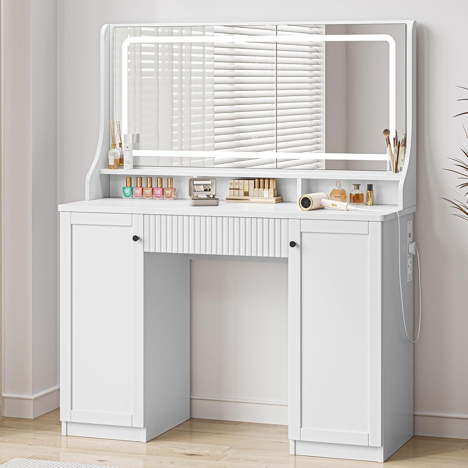 Large White Vanity Dressing Table Mirror LED Lights Storage Power Strip USB