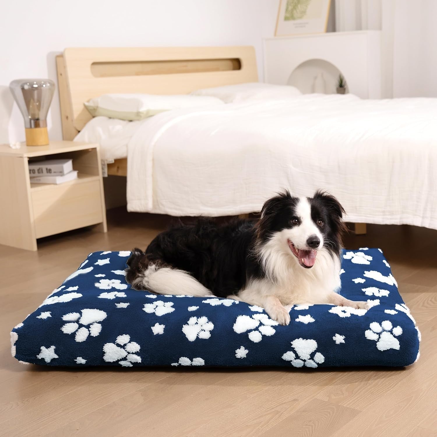 XL Dog Bed 104x71cm Washable Crate Mattress Navy Paw