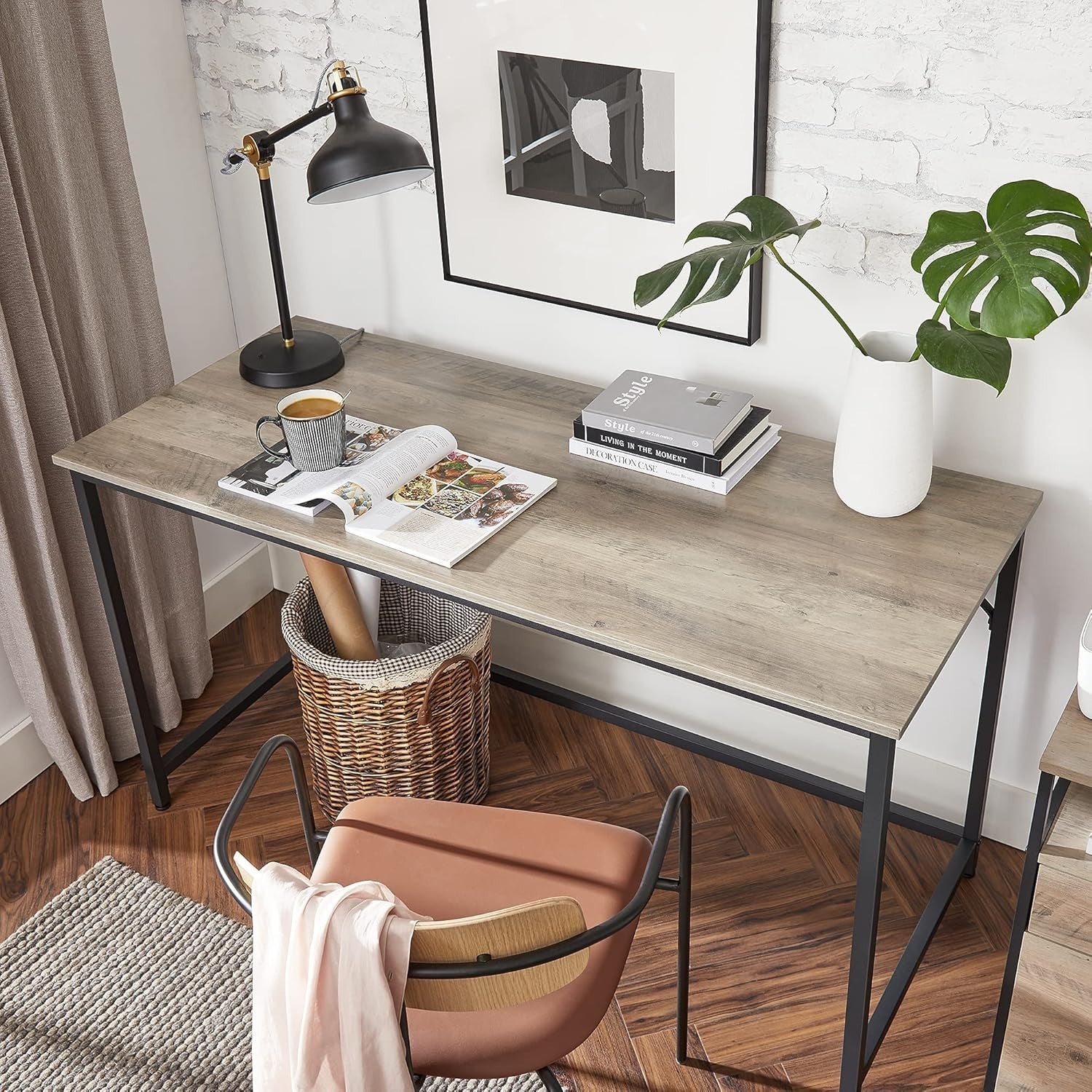 Modern Industrial Office Desk 135 x 60cm Greige & Black Table