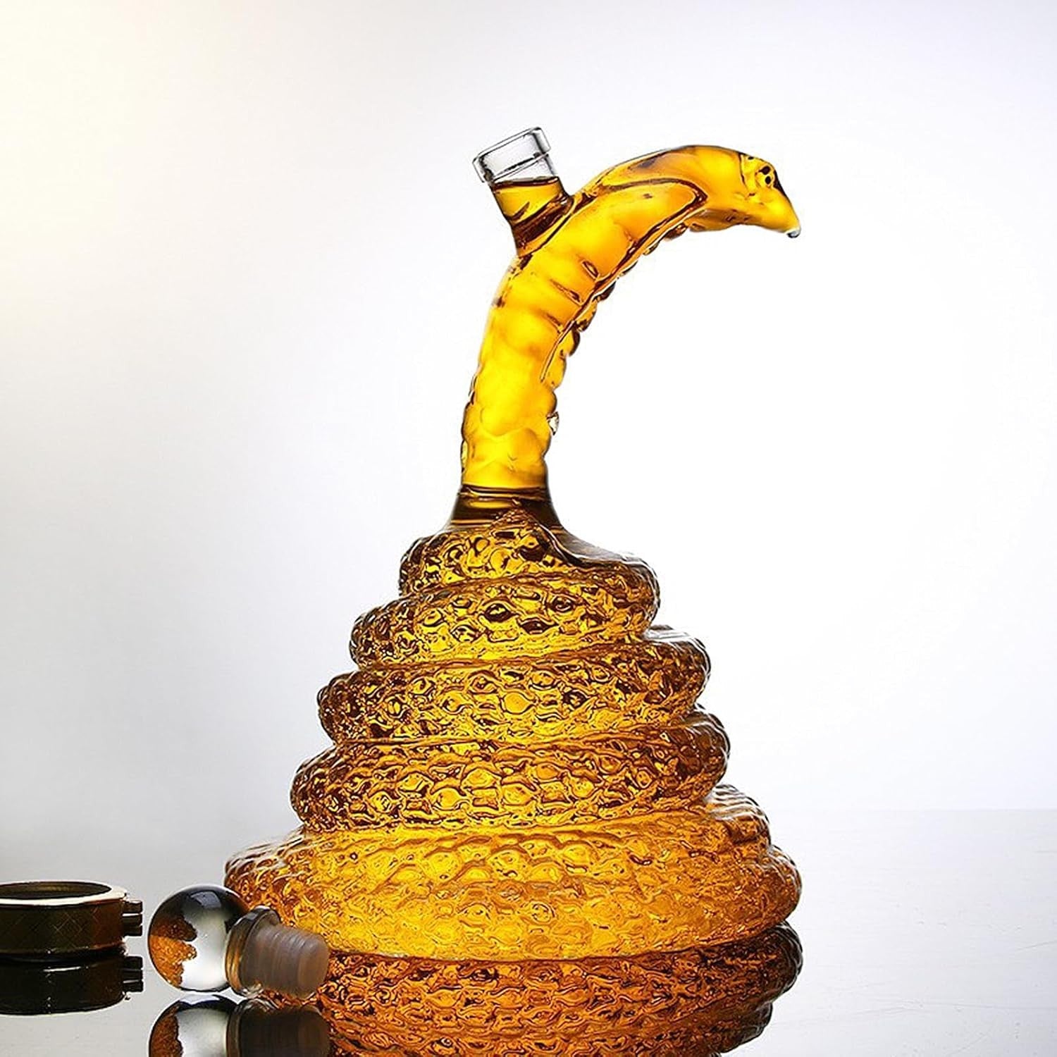 Cobra Snake 1L Wine Decanter | Hand-Blown Glass Whiskey Aerator Gift Decor