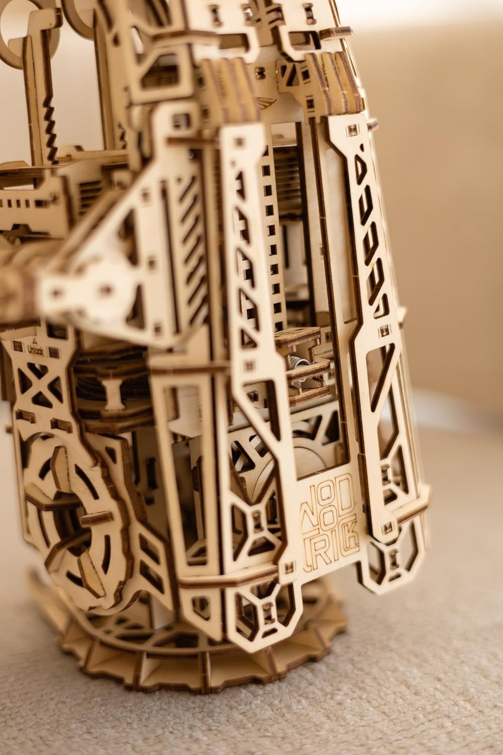 586pc Robotic Hand 3D Wooden Puzzle Mechanical DIY Engineering Model