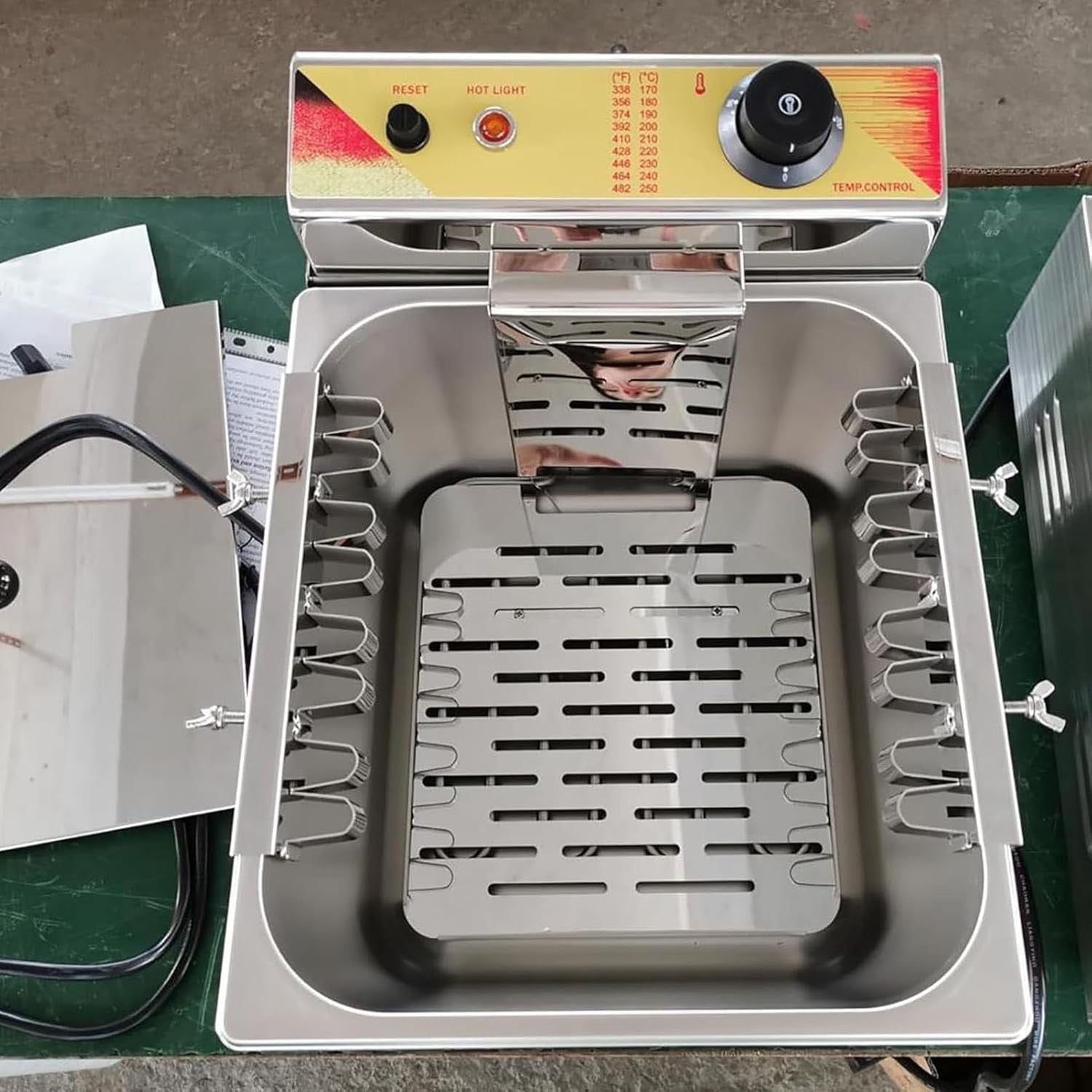 Automatic Corn Dog Fryer 12L 1900W Electric 8 Hook Commercial