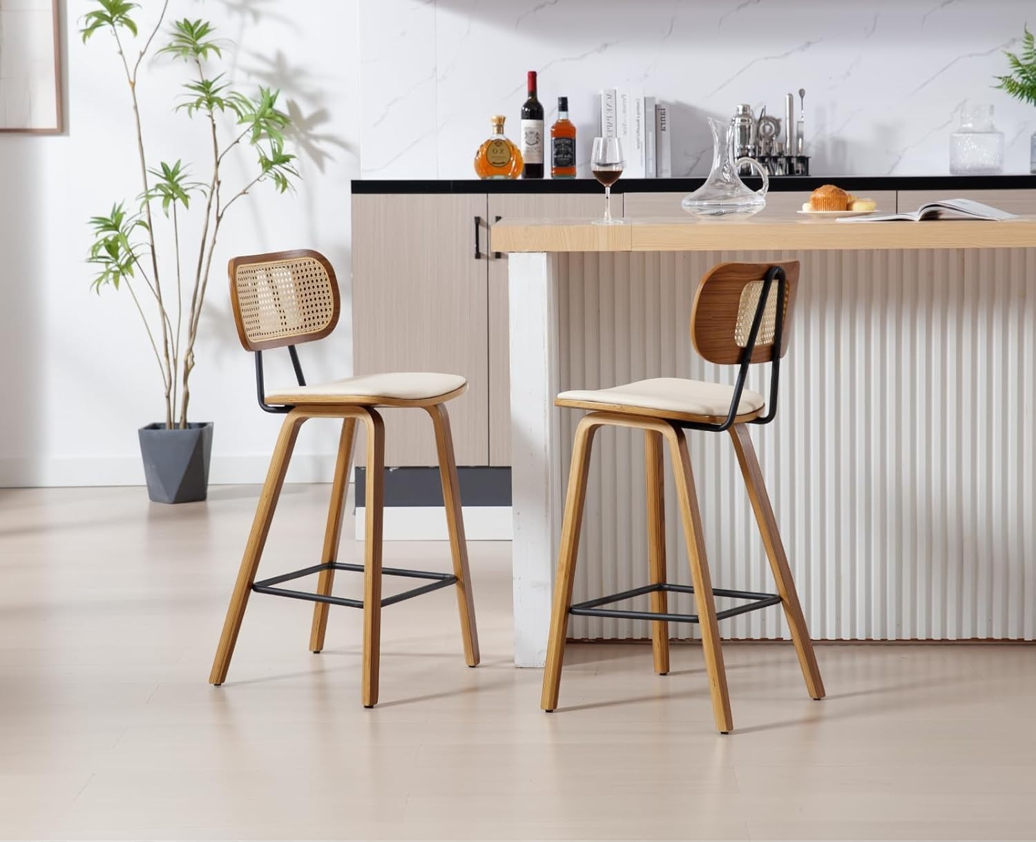 Retro Rattan Bar Stools Set of 2 Beige PU Leather Wooden Kitchen Chairs