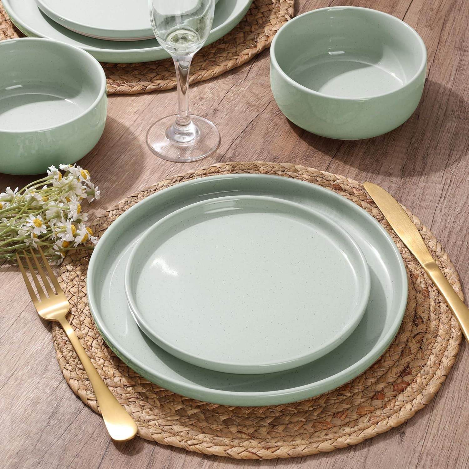 18pc Stoneware Dinnerware Set Plates Bowls Green Service for 6