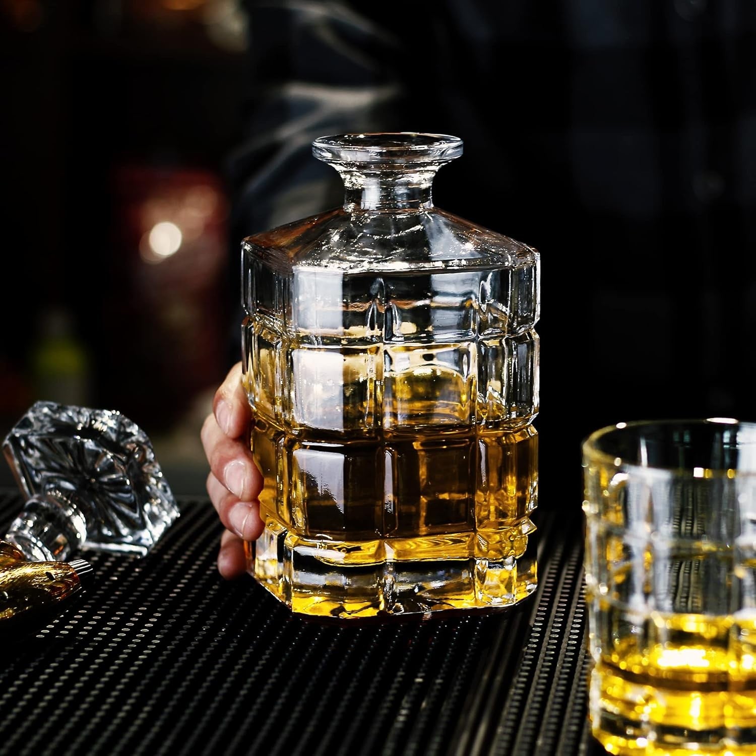 Square Whiskey Decanter 29oz Premium Glass Liquor Bottle with Stopper Gift