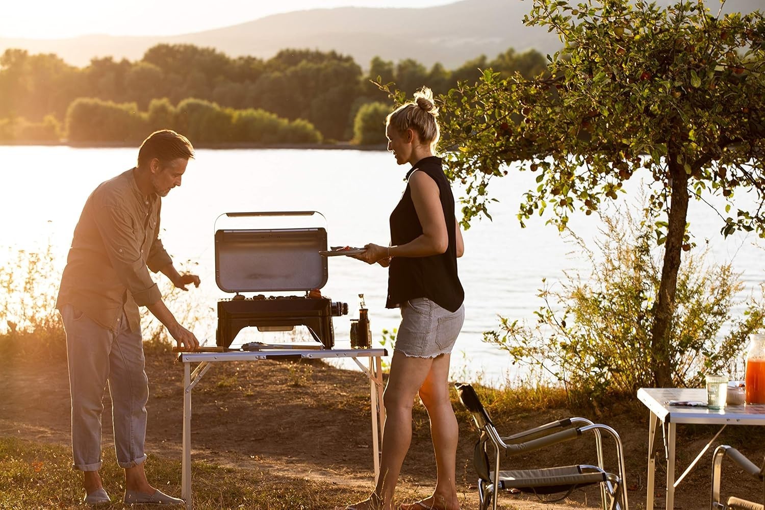Portable Tabletop Gas BBQ Grill with Lid Thermometer Cast Iron Cooking Surface