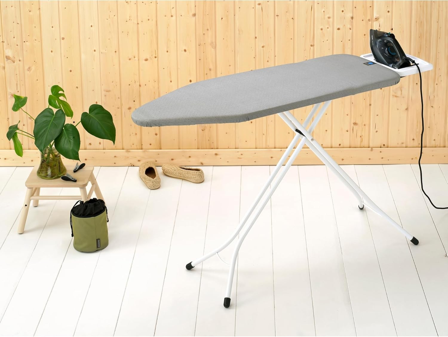 Extra Large Adjustable Ironing Board 124x45cm Steam Rest Grey Metallic