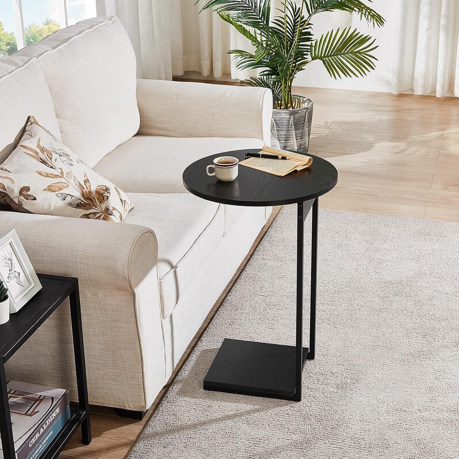 Slim C-Shaped Black Side Table with Storage Shelf – Space-Saving End Table