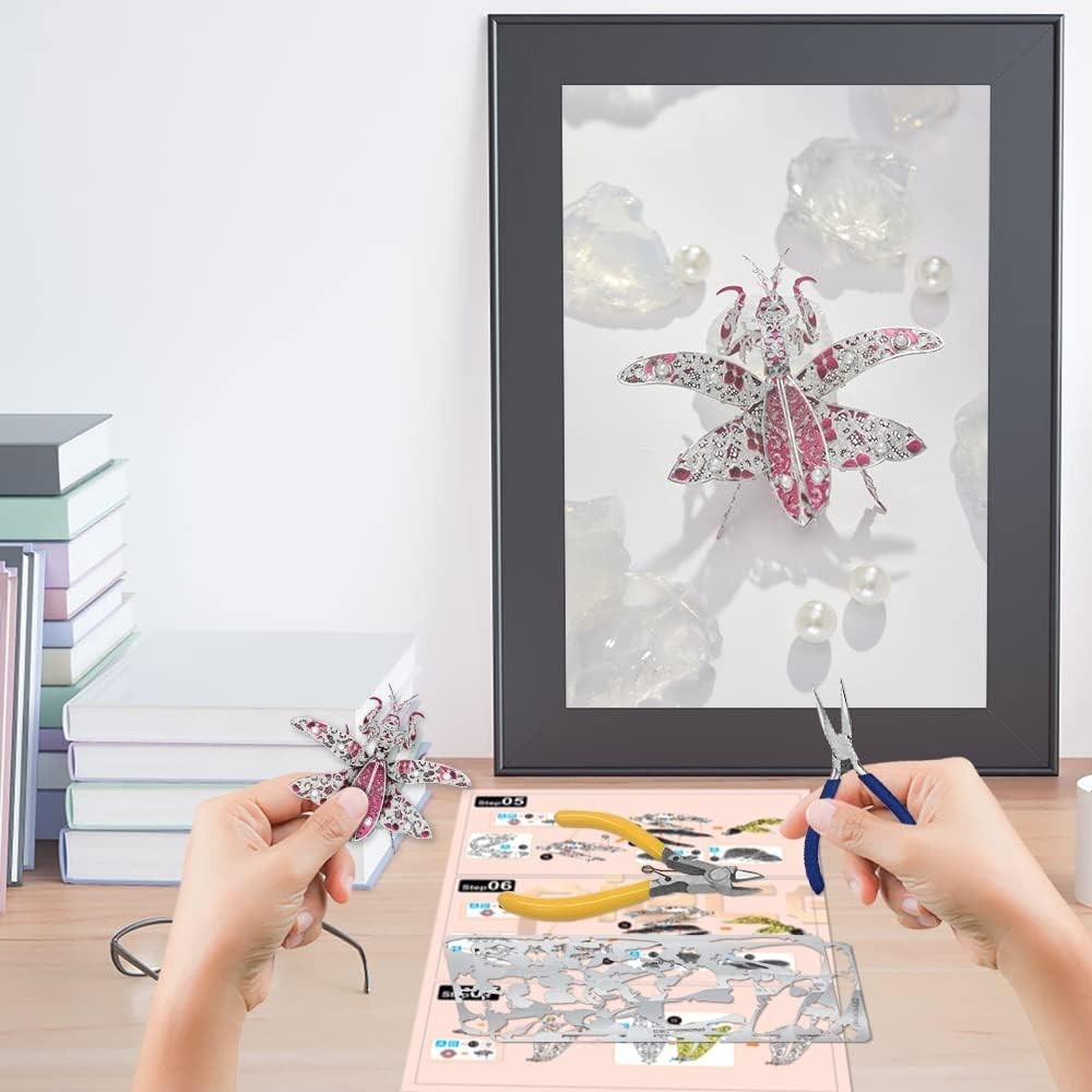 3D Metal Mantis Puzzle for Adults, Steel Insect Model, DIY Gift Kit 29pcs