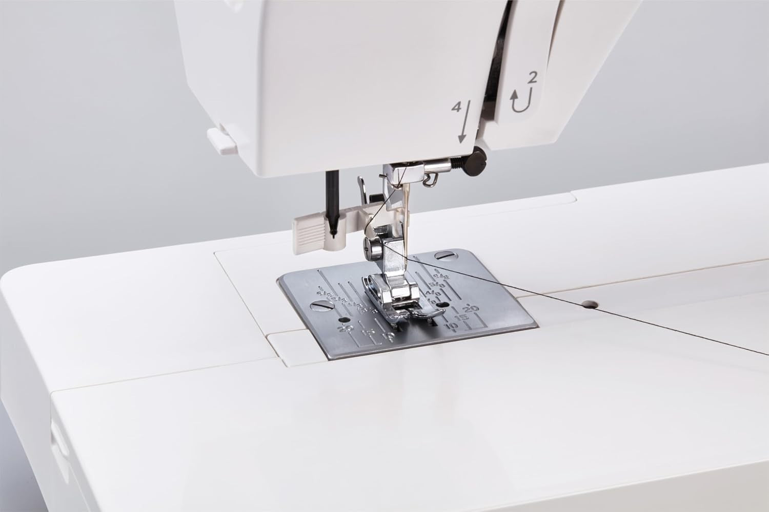 22 Stitch Sewing Machine Free Arm One Step Buttonhole Red Electric
