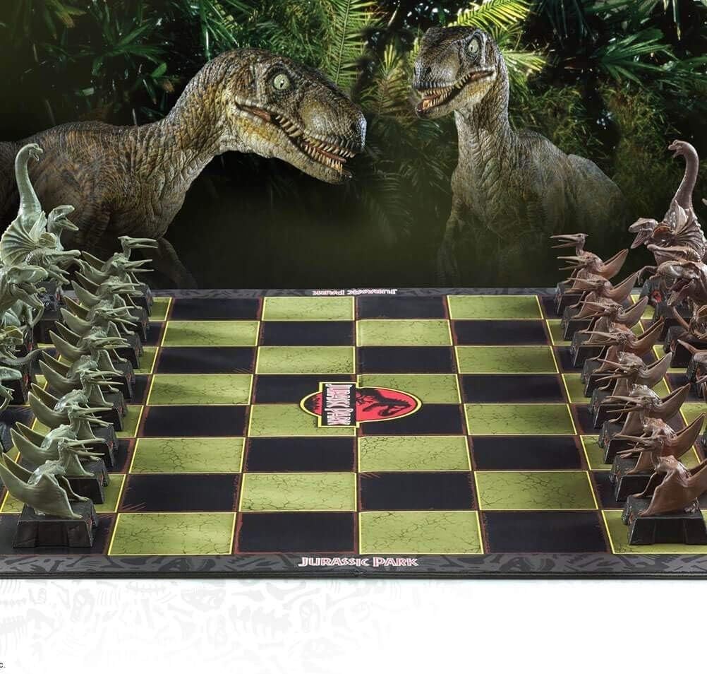 Jurassic Dinosaur Chess Set – 32 Detailed Dino Pieces & Display Board | Gift