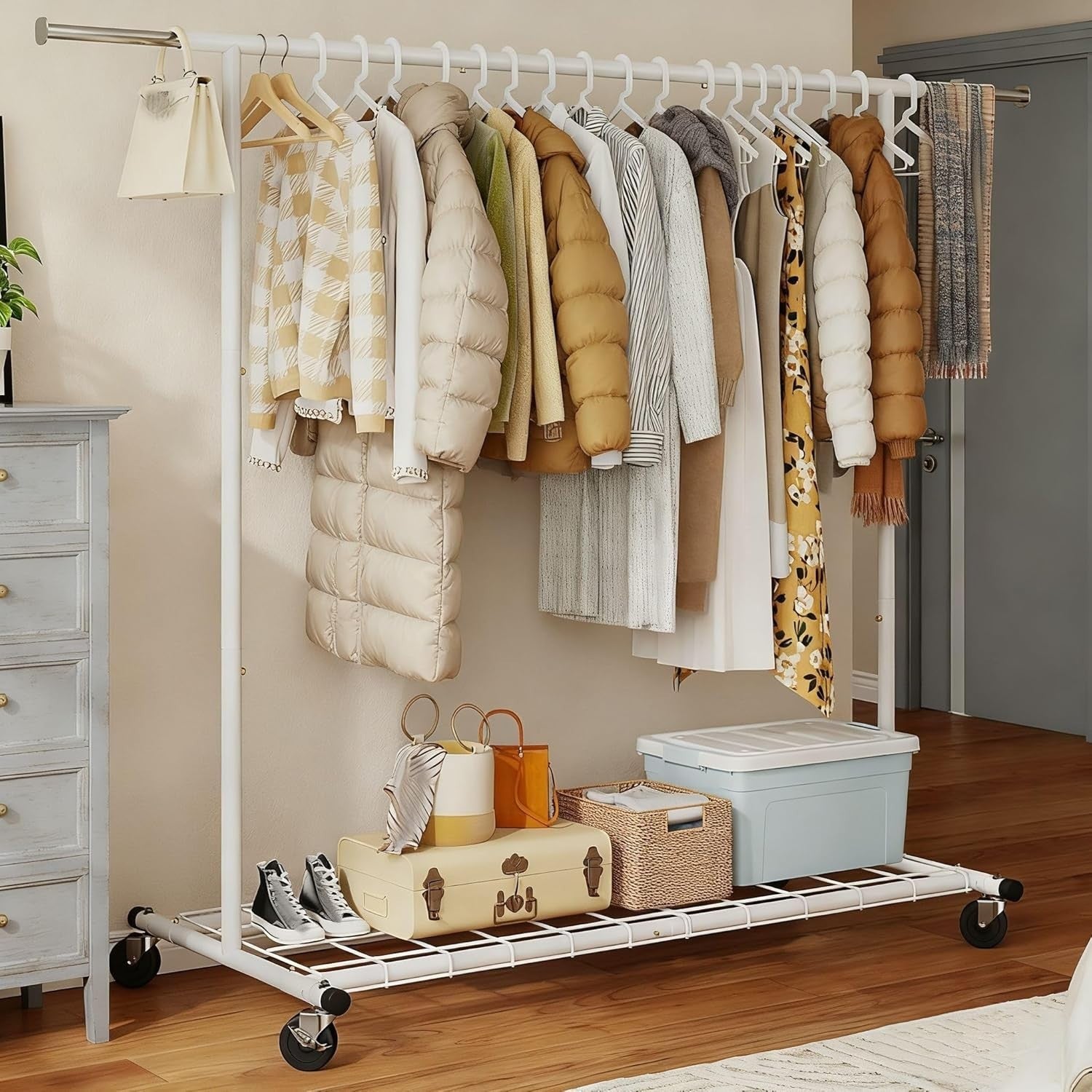 Heavy Duty White Clothes Rail 160cm Extendable Rack on Wheels