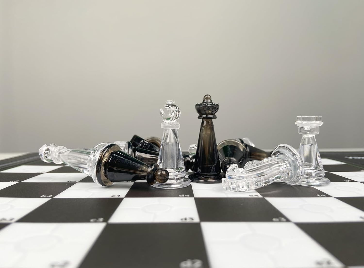 Transparent Magnetic Chess Pieces Set 51mm King w/ Extra Queens