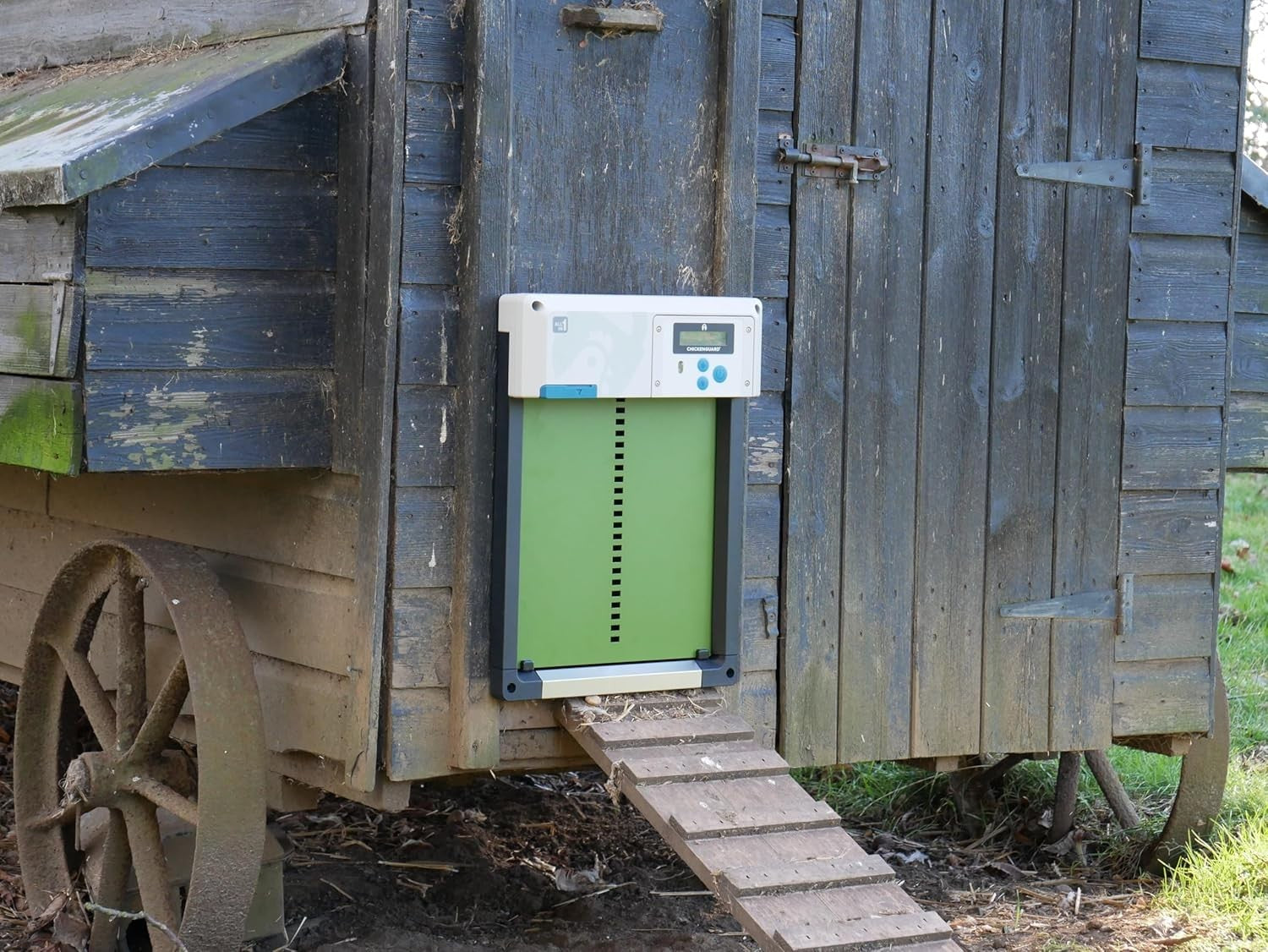 Automatic Chicken Coop Door Opener Green Battery Timer Light Sensor Winter Mode