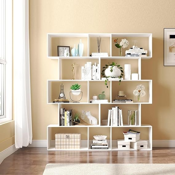 White 5-Tier S-Shaped Geometric Bookshelf Modern Display Storage Unit