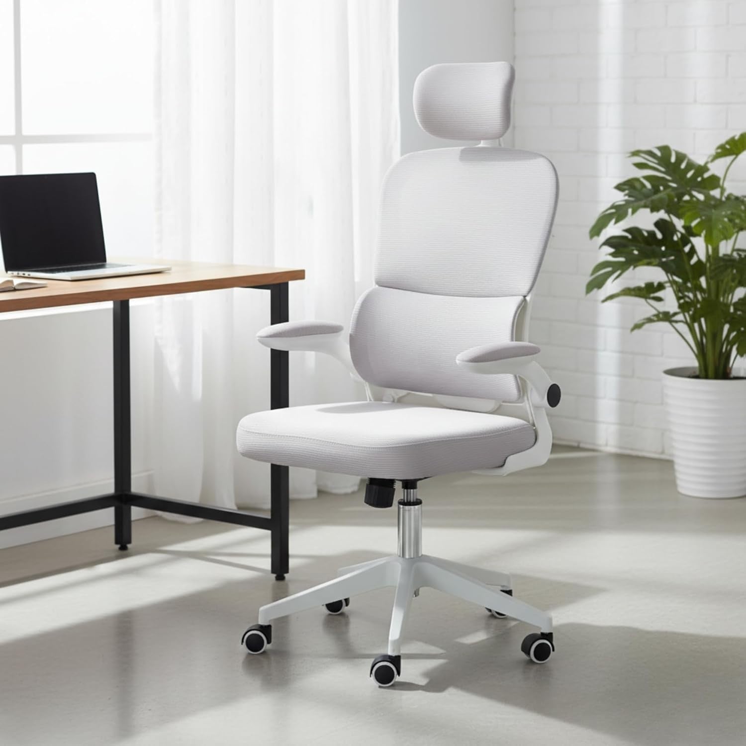Ergonomic Mesh Office Chair Oversized Flip-Up Arms Adjustable Lumbar Support