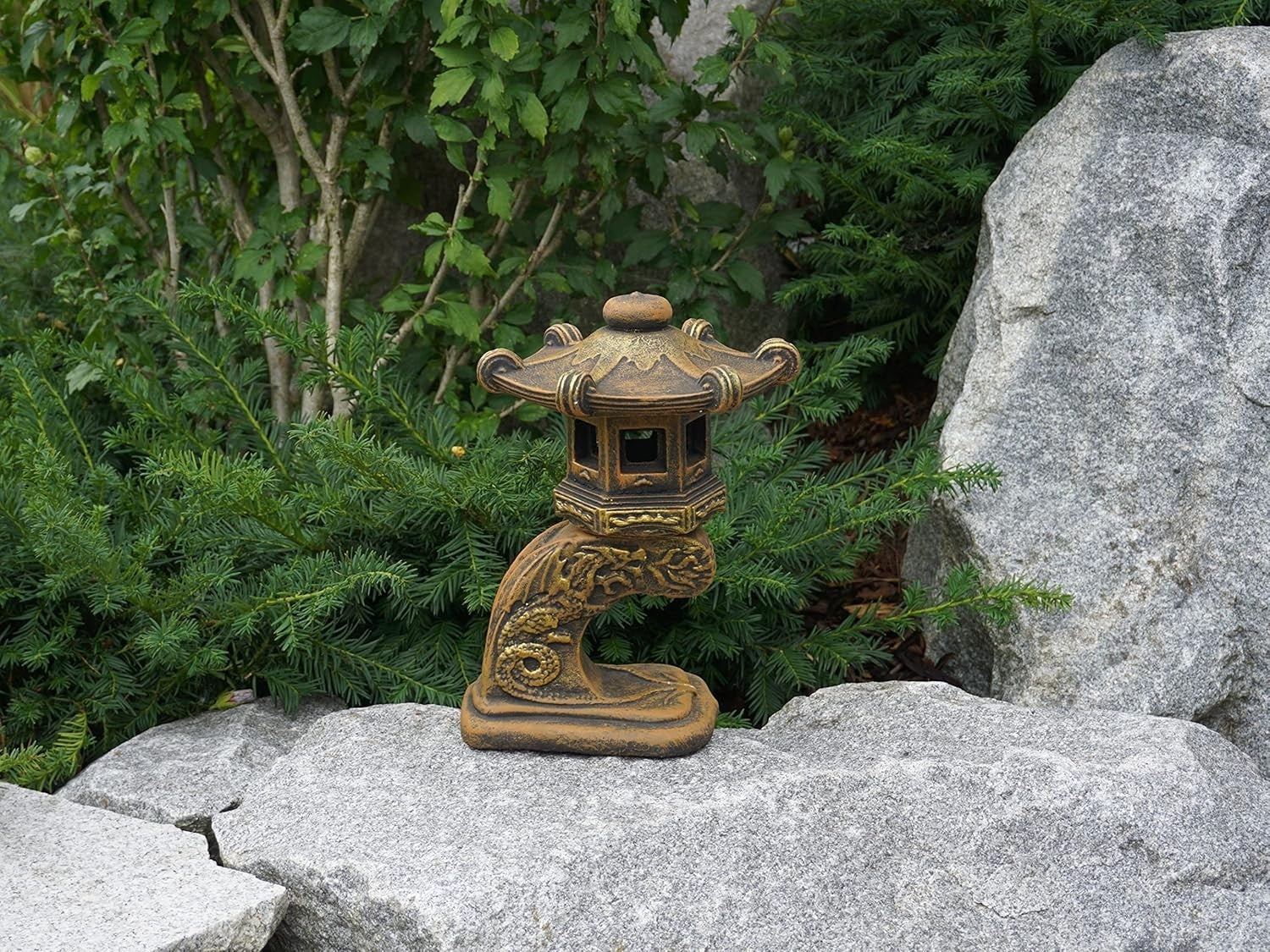 Tendril Japanese Stone Lantern 32 cm – White Frostproof Garden Decor