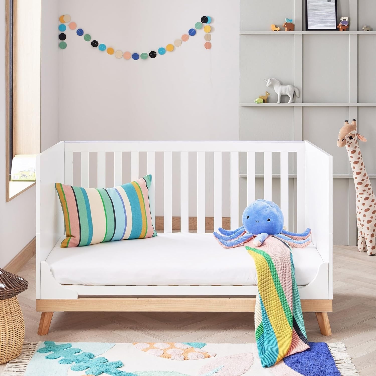 Convertible White Baby Cot Bed 3 Height Adjustable Toddler Bed 145x76x89 cm