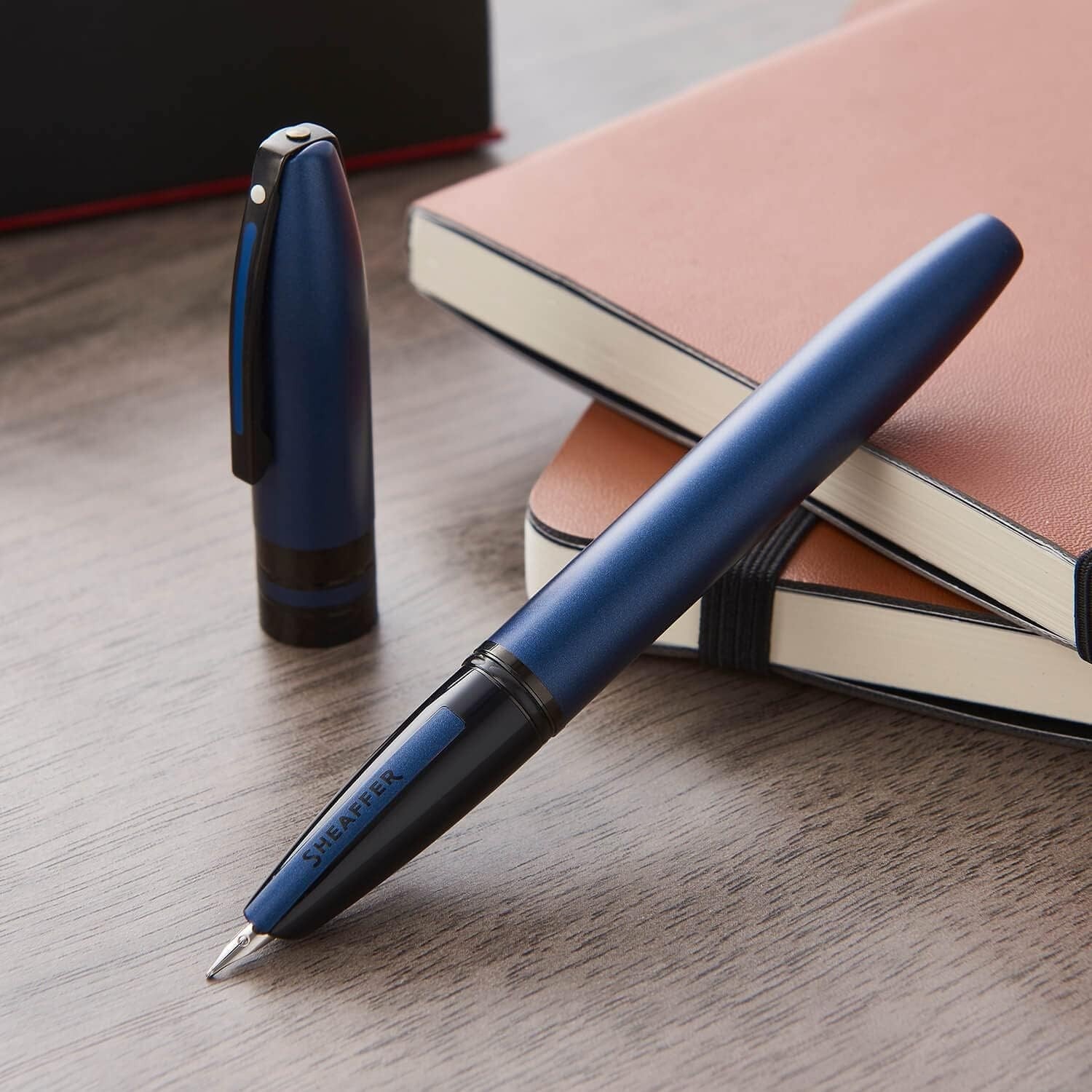 Luxury Fountain Pen Black Blue Medium Nib Smooth Writing Gift Set