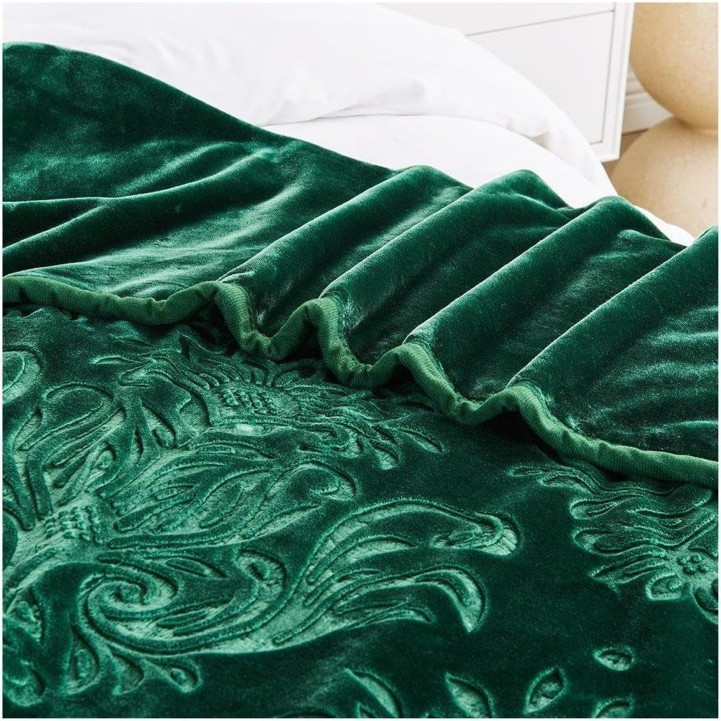 Dark Green 4kg Damask Weighted Blanket 200x240cm King Fleece