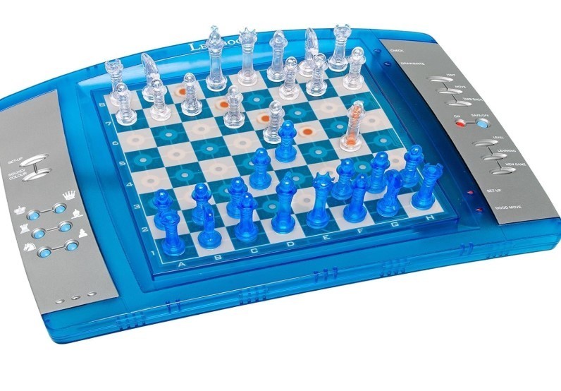 Electronic Chess Set with Touch Keyboard | 64 Difficulty Levels | Light & Sound