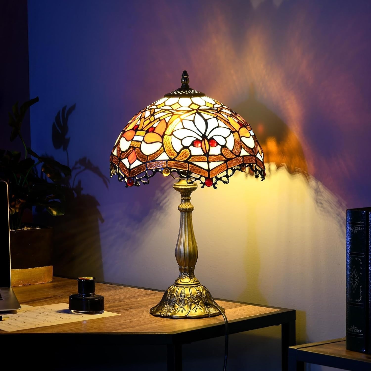 Stained Glass Bedside Table Lamp Vintage Flower Light for Living Room