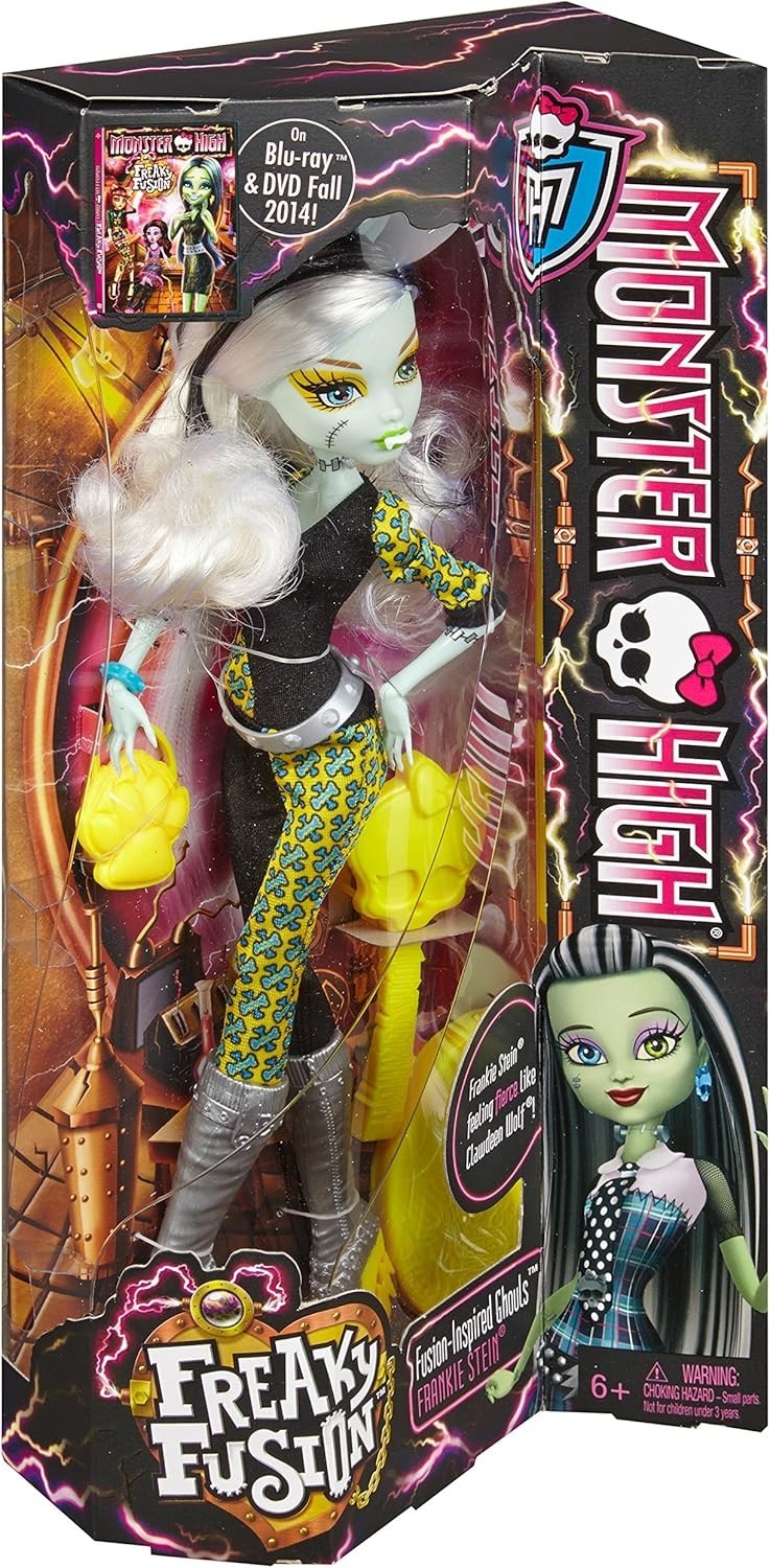 Fusion Fashion Doll Articulated Outfit Accessories Brush Stand Set