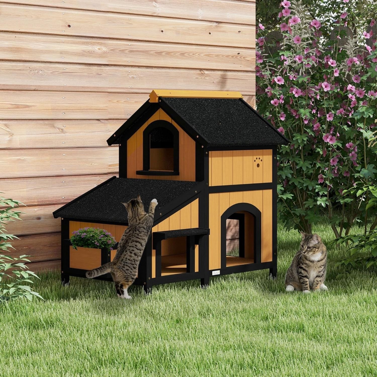 Outdoor Wooden Cat House with Flower Pot, Water-Resistant Roof & Multiple Entran