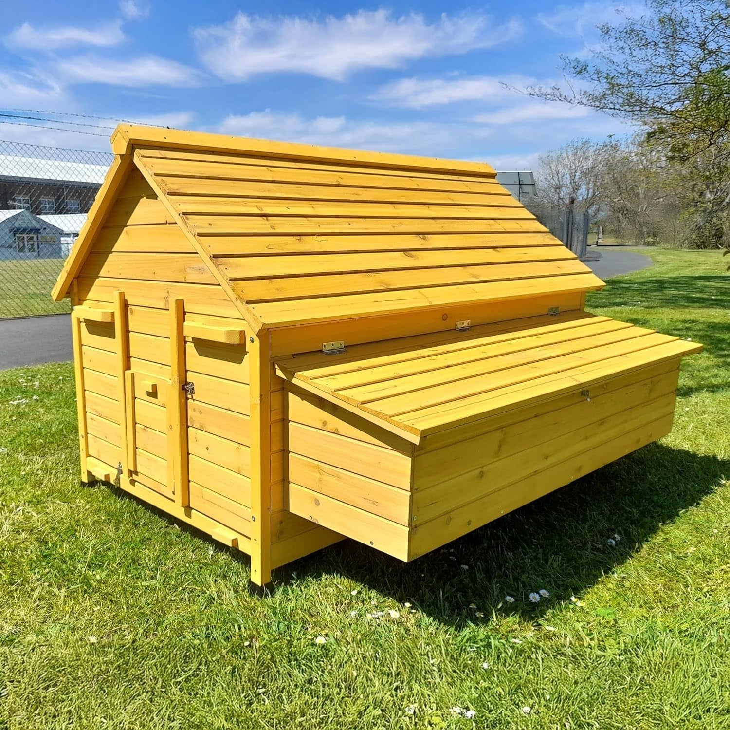 XXL Wooden Chicken Coop 150x126x100cm Hen House 12-15 Birds Run Ready