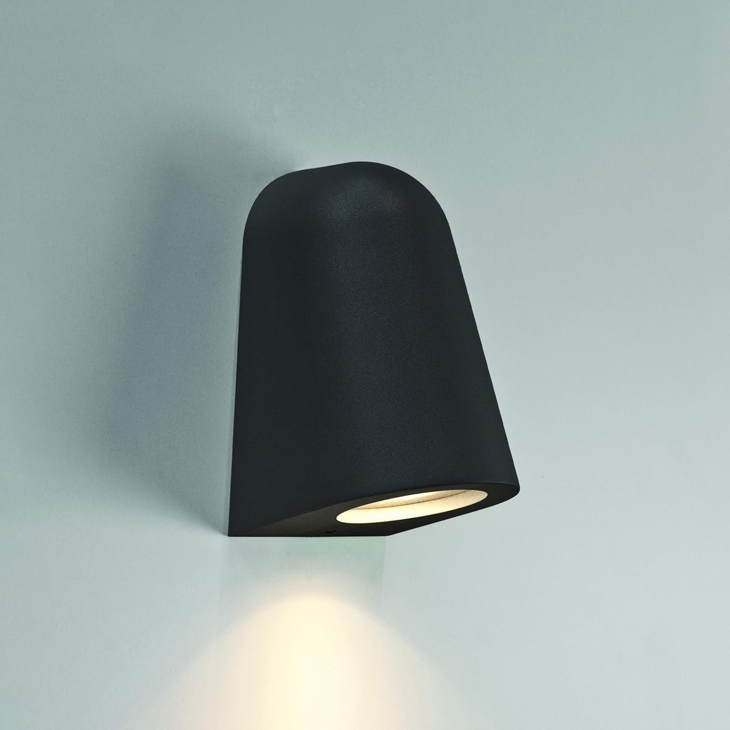 Modern Outdoor Wall Light Black Aluminum, Dimmable, Compact 6W Sconce