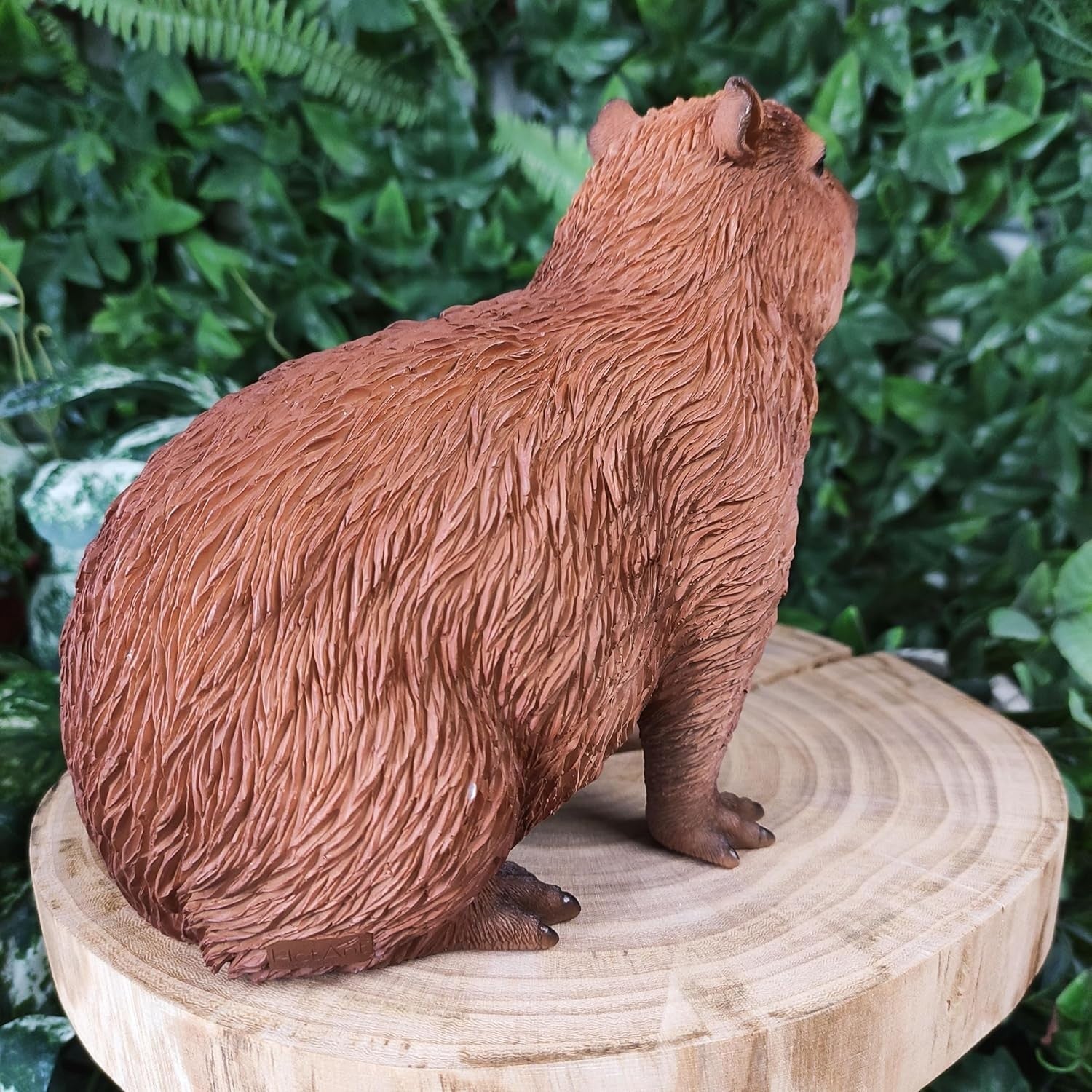 Realistic Capybara Garden Ornament | Resin Animal Statue Indoor Outdoor Décor