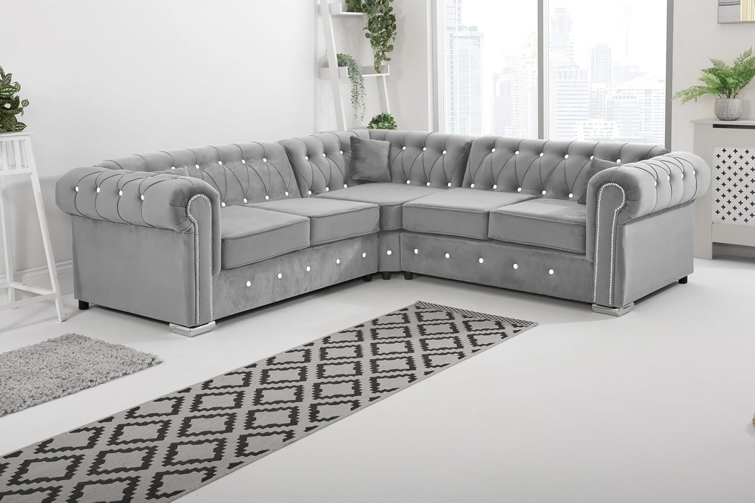 Plush Velvet Chesterfield Corner Sofa – Silver Foam Cushions & Diamond Detail