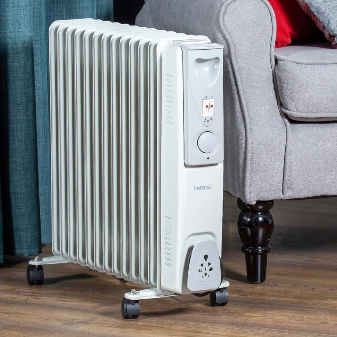 Portable 13-Fin Oil Filled Radiator 2500W Adjustable Thermostat White