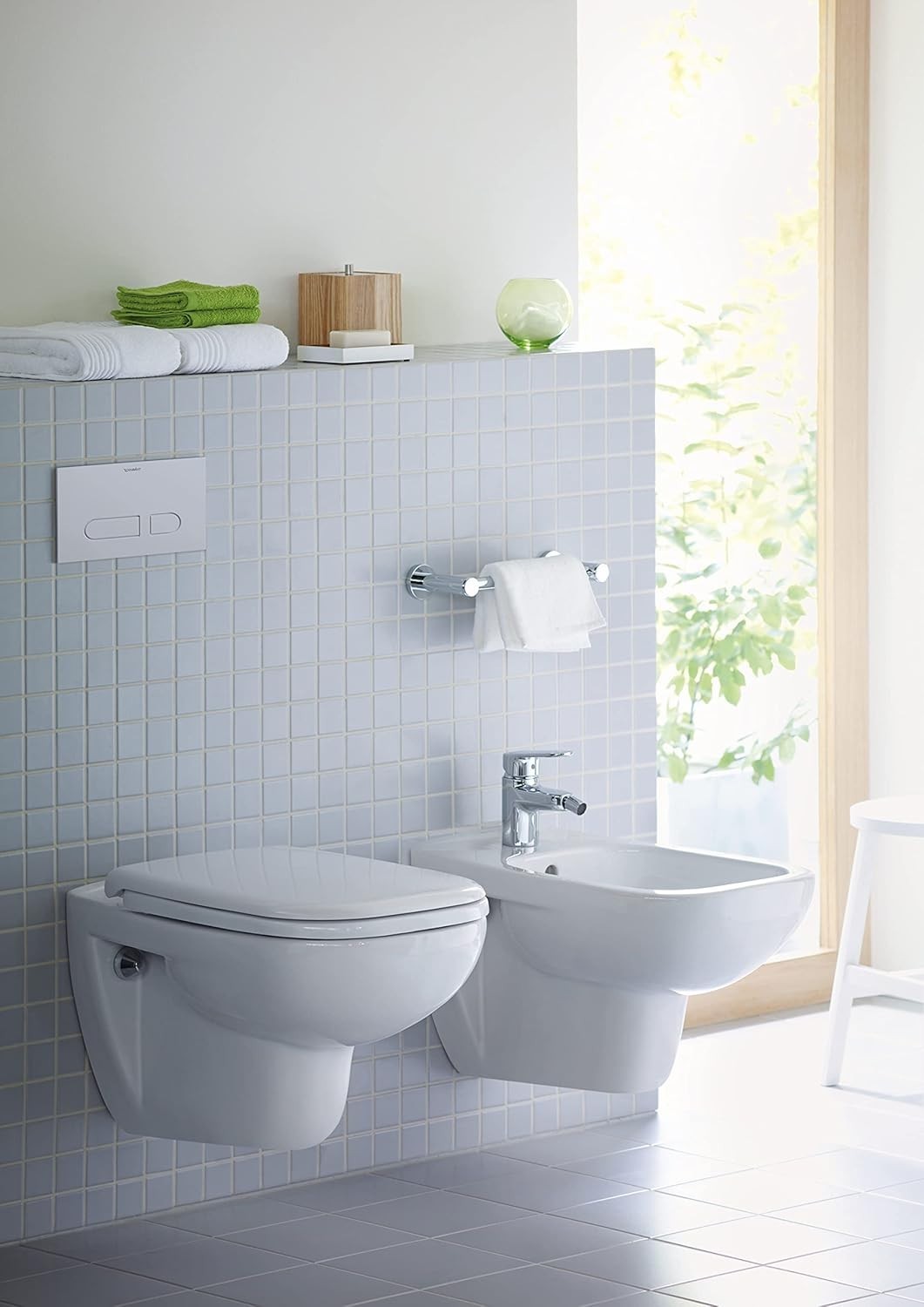 D-Code Compact Soft Close Toilet Seat Urea Thermoset White Stainless Steel