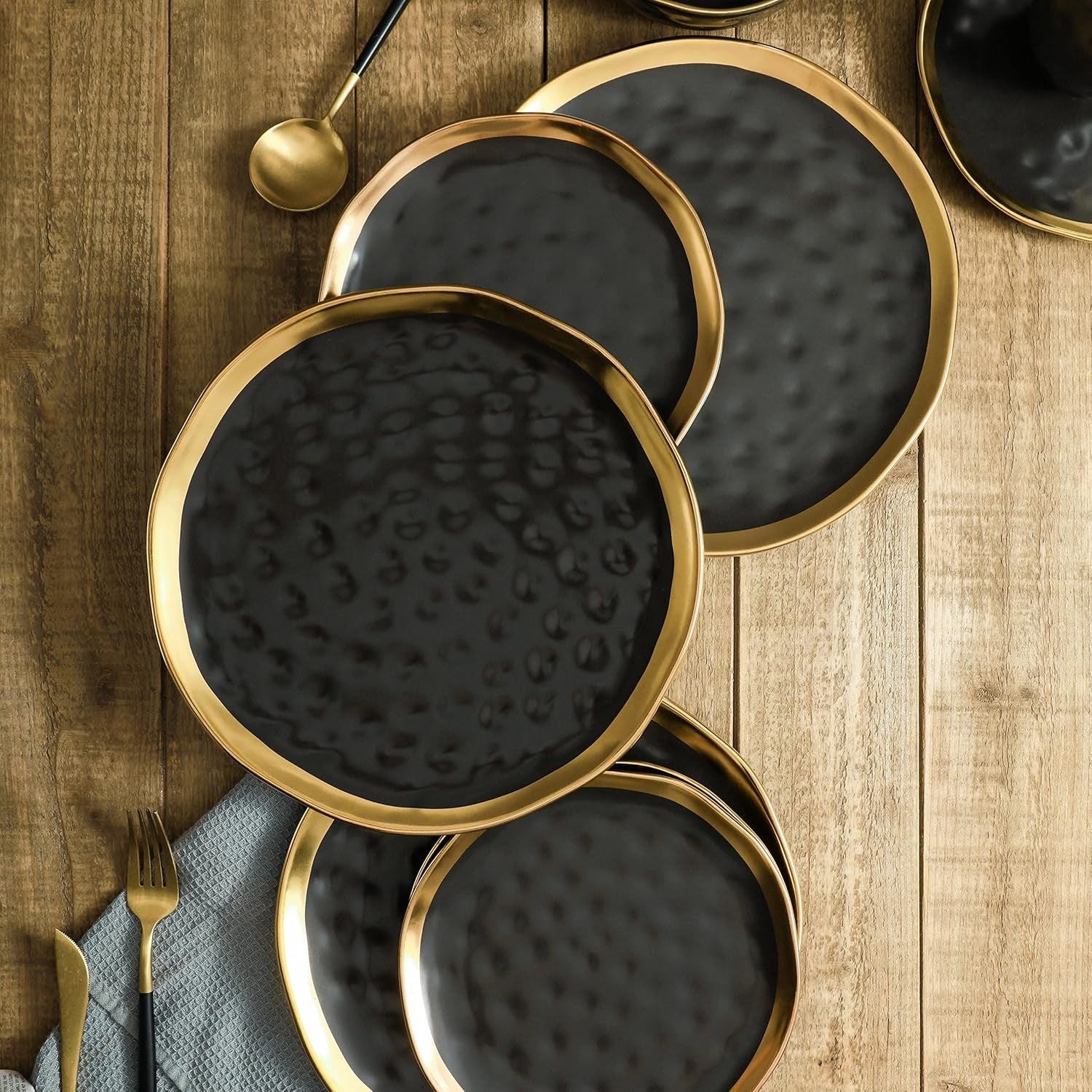 Black Gold Rim Dinnerware Set 16 Piece Porcelain Plates Bowls Service for 4