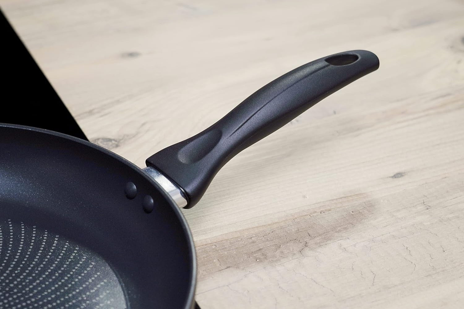 8pcs Titanium Non Stick Induction Cookware Set with Thermo Signal Glass Lids