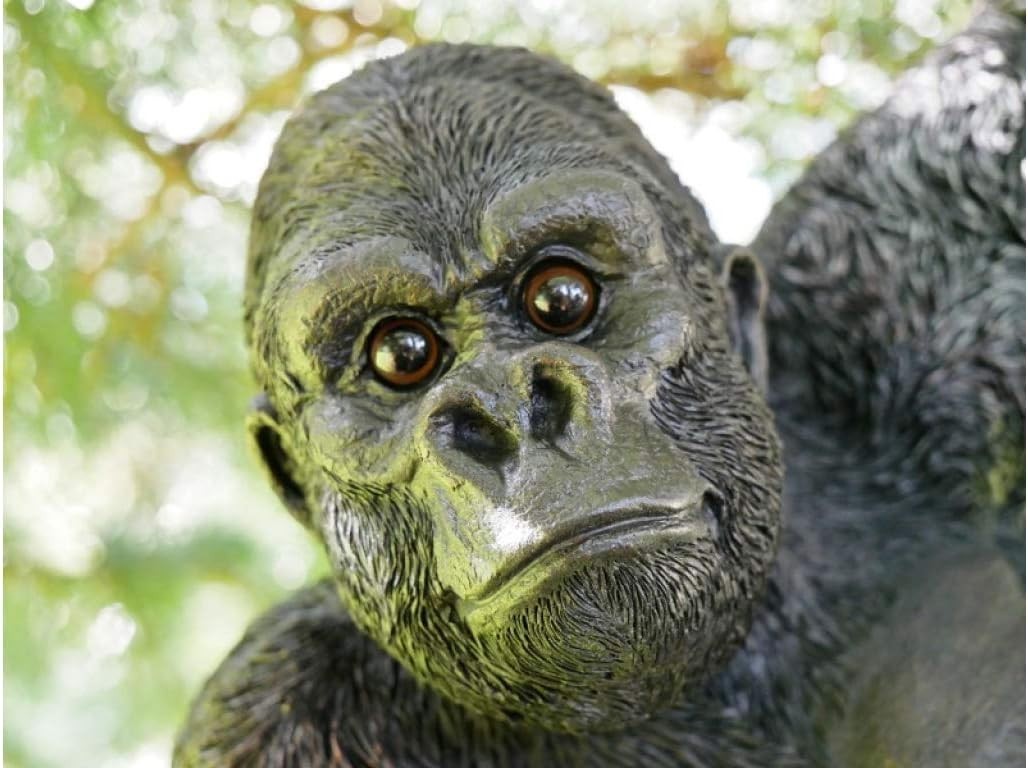 Large 66cm Climbing Gorilla Hanging Garden Ornament Outdoor Resin Statue Decor