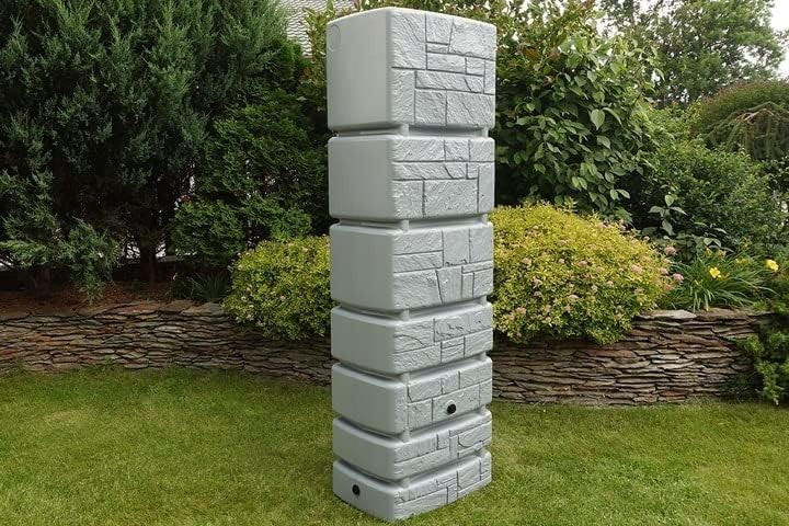 350L Wall-Mounted Plastic Water Butt with Connection Kit – Light Grey